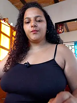 Snapshot of manuboobss chatting on 04/26/26, 10:18 manuboobss online show from 04/26/26, 10:18
