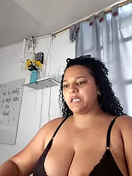 Snapshot of manuboobss chatting on 05/08/26, 03:39 manuboobss online show from 05/08/26, 03:39