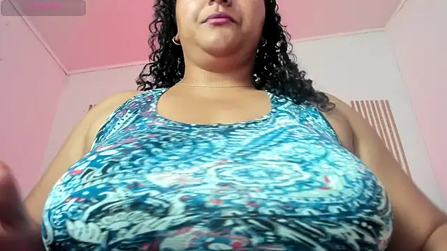 Snapshot of manuboobss chatting on 05/18/26, 06:47 manuboobss online show from 05/18/26, 06:47