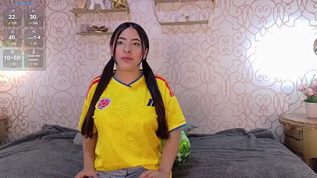 Maggiee 1 online show from 06/19/26, 07:17