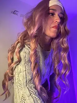 Snapshot of gema_stone chatting on 06/04/26, 03:34 gema stone online show from 06/04/26, 03:34
