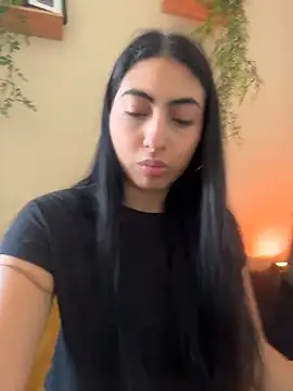 Snapshot of Lily_Rush chatting on 06/16/26, 01:03 Lily Rush online show from 06/16/26, 01:03