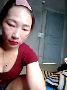 Snapshot of Tieuthu2 chatting on 04/27/26, 02:20 Tieuthu2 online show from 04/27/26, 02:20