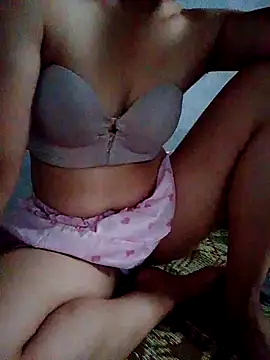 Snapshot of Tieuthu2 chatting on 06/18/26, 11:20 Tieuthu2 online show from 06/18/26, 11:20