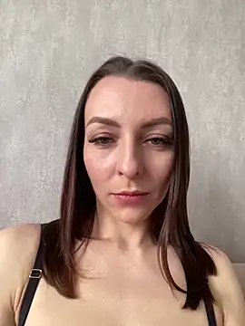 Miss Julia   online show from 04/21/26, 11:38