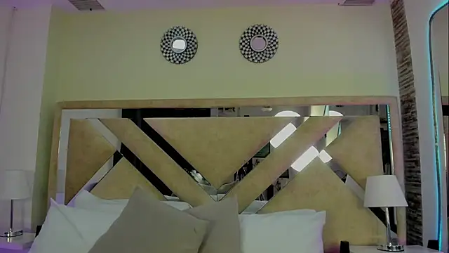 Channel sofia online show from 05/13/26, 03:26