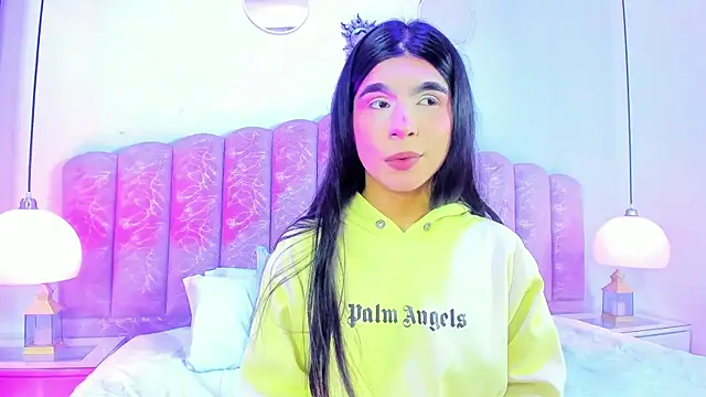 Snapshot of Channel_sofia chatting on 07/02/26, 12:32 Channel sofia online show from 07/02/26, 12:32