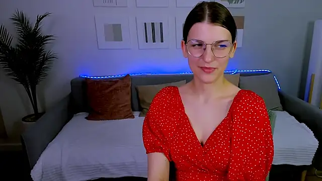 AnnaThorne online show from 04/22/26, 10:06