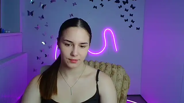 Snapshot of Kyara_ra chatting on 06/21/26, 05:21 Kyara ra online show from 06/21/26, 05:21
