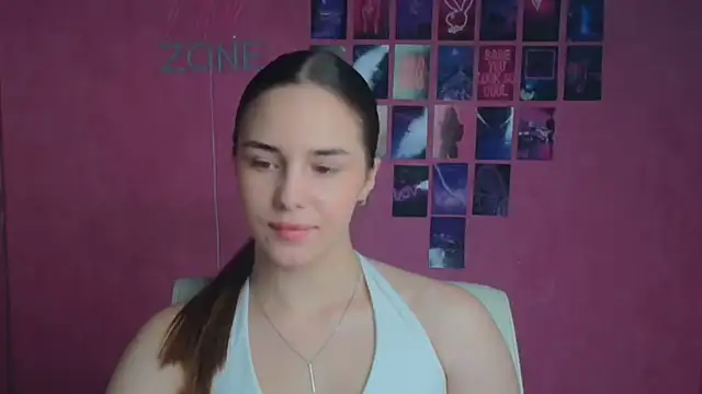 Snapshot of Kyara_ra chatting on 06/22/26, 05:26 Kyara ra online show from 06/22/26, 05:26