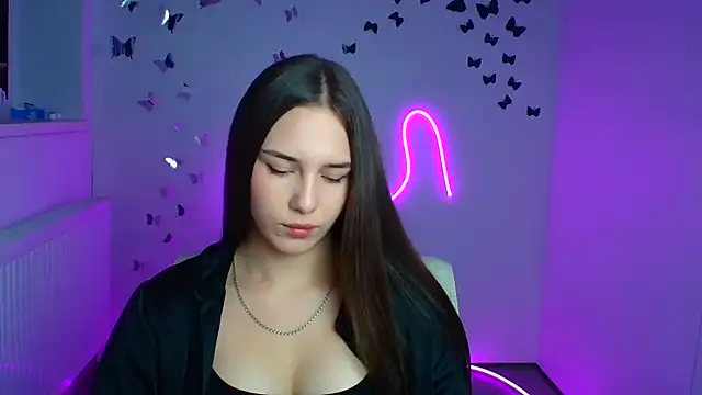 Snapshot of Kyara_ra chatting on 07/05/26, 05:25 Kyara ra online show from 07/05/26, 05:25