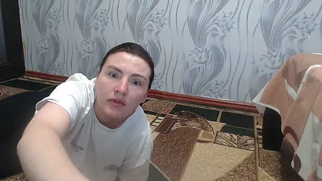 AlinaxJames online show from 05/16/26, 08:44