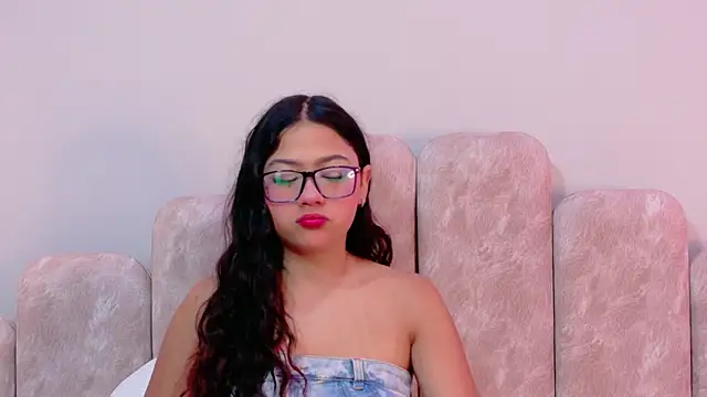 Emma-Rosse- online show from 05/29/26, 02:04