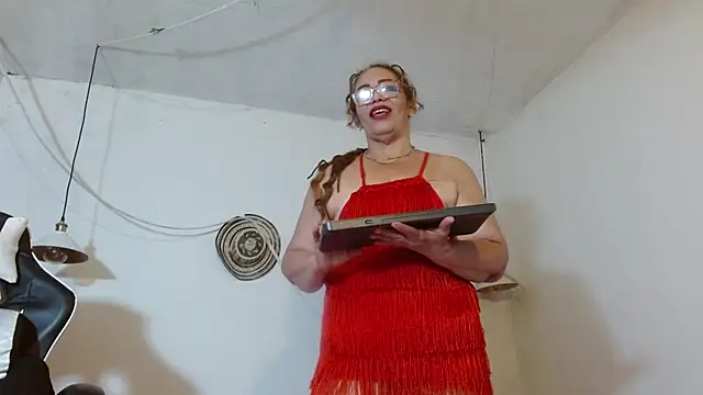 Sweet-Mommy-Milf online show from 05/15/26, 11:56