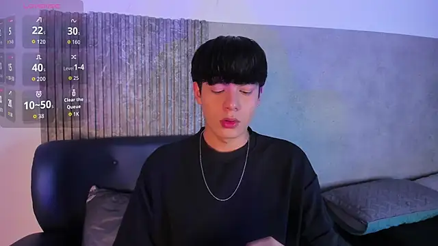 Isaac 01  online show from 04/18/26, 12:42