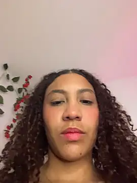 Daphnne Curly online show from 04/18/26, 05:11