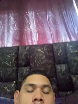 Andrew2428 online show from 04/18/26, 04:11