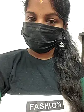 Tamil Hot Dharsha online show from 06/19/26, 05:28