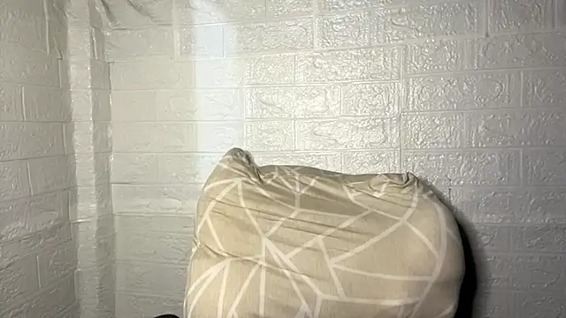 MargretMccarren online show from 04/19/26, 06:10