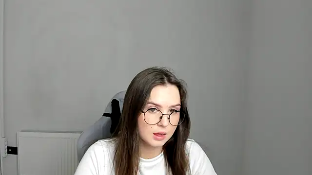 Snapshot of Regina_cute_ chatting on 05/06/26, 11:26 Regina cute online show from 05/06/26, 11:26