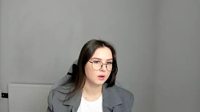 Snapshot of Regina_cute_ chatting on 05/09/26, 06:29 Regina cute online show from 05/09/26, 06:29