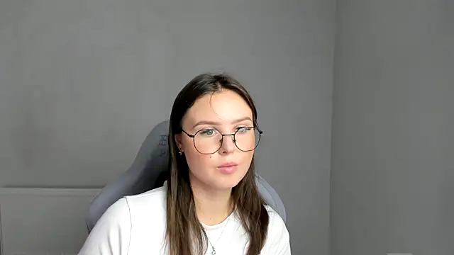 Snapshot of Regina_cute_ chatting on 07/02/26, 06:41 Regina cute online show from 07/02/26, 06:41
