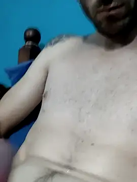 MiltonAndGirls online show from 04/23/26, 05:08