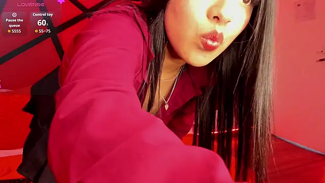 Snapshot of Loliita_Brown chatting on 07/07/26, 02:58 Loliita Brown online show from 07/07/26, 02:58