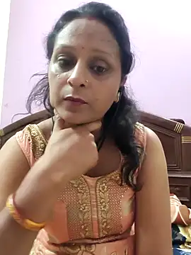 Snapshot of Beborani chatting on 04/28/26, 05:34 Beborani online show from 04/28/26, 05:34