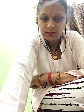 Snapshot of Beborani chatting on 05/08/26, 05:51 Beborani online show from 05/08/26, 05:51