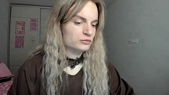 milliKira006 online show from 05/09/26, 07:19