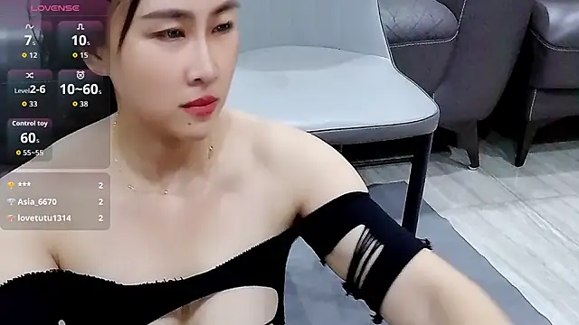 Yanzi-66 online show from 05/27/26, 02:03