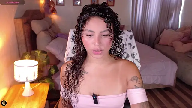 Marivimichel s online show from 06/09/26, 04:40