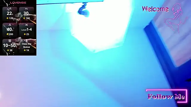 Snapshot of vailoetharris chatting on 04/30/26, 11:49 vailoetharris online show from 04/30/26, 11:49
