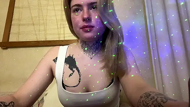 TRAMADOLL2008 online show from 04/18/26, 07:58