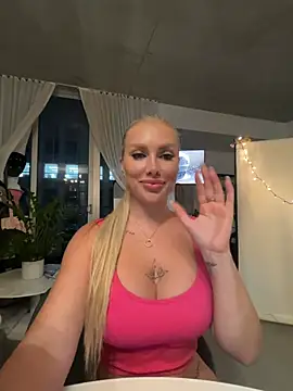 Karen Luxe online show from 06/27/26, 12:37