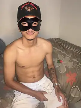 stivenblossom online show from 04/19/26, 07:29