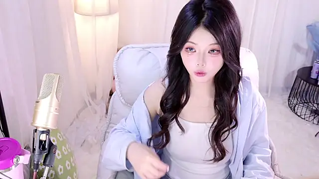 ChuYI-007 online show from 04/26/26, 08:23
