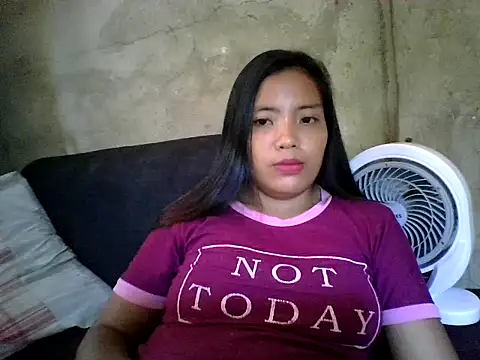 juicyredt online show from 04/28/26, 05:34