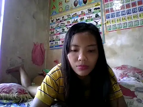 juicyredt online show from 04/30/26, 03:57