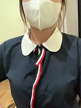 Ninaa18 online show from 05/05/26, 02:36
