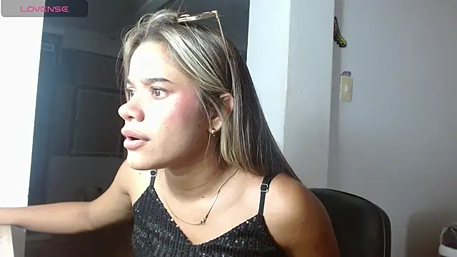 little babyboo  online show from 07/05/26, 12:50