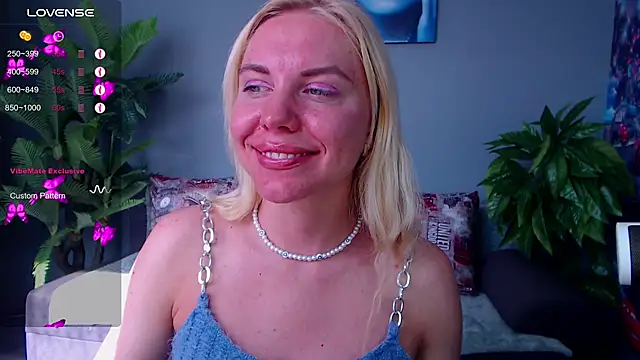 Snapshot of FromRussia chatting on 07/06/26, 02:19 FromRussia online show from 07/06/26, 02:19