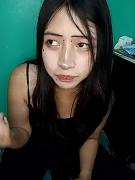 Snapshot of HonyHanna chatting on 07/14/26, 05:01 HonyHanna online show from 07/14/26, 05:01