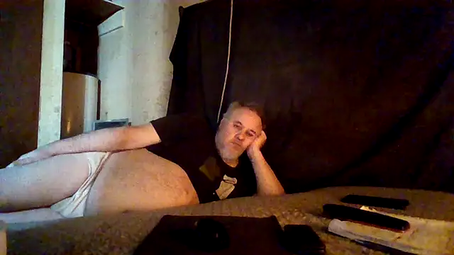 Nightshade1195 online show from 05/12/26, 07:00