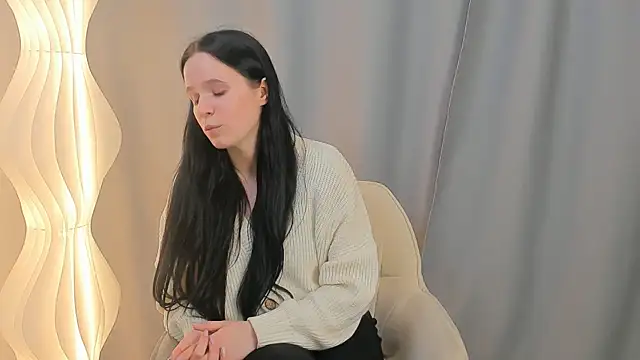 JuliZeh online show from 04/20/26, 08:21