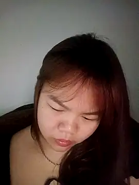 Snapshot of Truxcy1 chatting on 05/04/26, 12:56 Truxcy1 online show from 05/04/26, 12:56