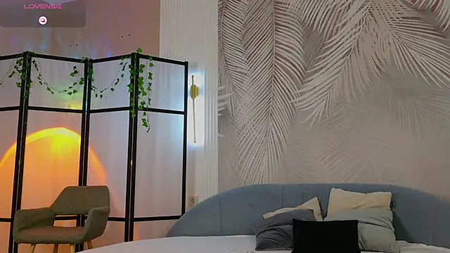 TinaTores online show from 06/18/26, 06:12