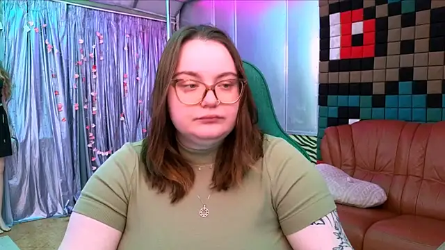 CatherineClaire online show from 05/06/26, 03:28
