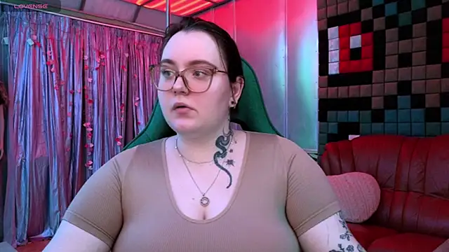 CatherineClaire online show from 05/18/26, 04:24